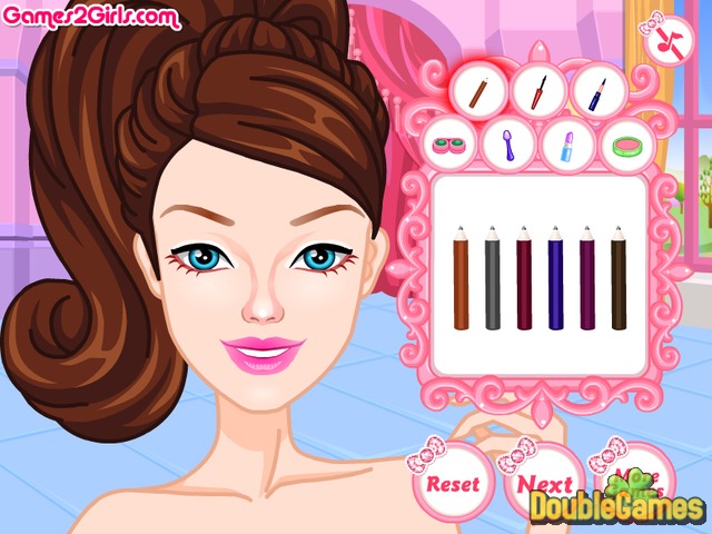 Free Download Barbie Super Sparkle DressUp Screenshot 1